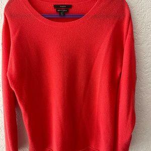 Stunning Tahari coral cashmere sweater. XL